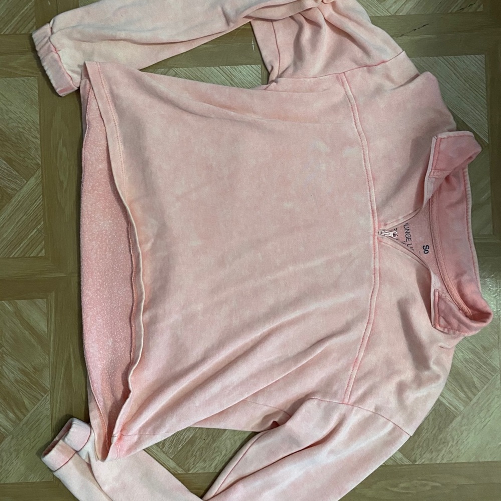 Cropped quarter zip